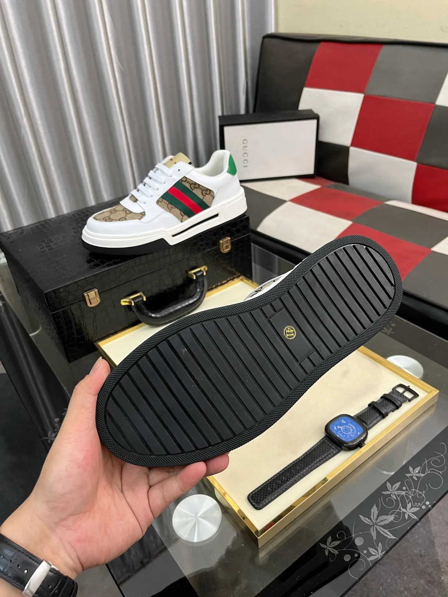 Men's Men's Shoes💰420⌚️⌚️【GUCCI】Gucci men's latest white shoe series casual shoes! The official website is built 1:1. Upper: Made of imported cowhide, with electric embroidery ➕Inner lining: Made of high-quality first-layer pigskin, soft and comfortable. Picky material selection and exquisite workmanship give you the best enjoyment. Size: 38-443️⃣Colors available